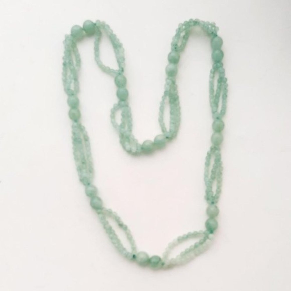 Vintage green quartz necklace triple strands in between two round beads no clasp